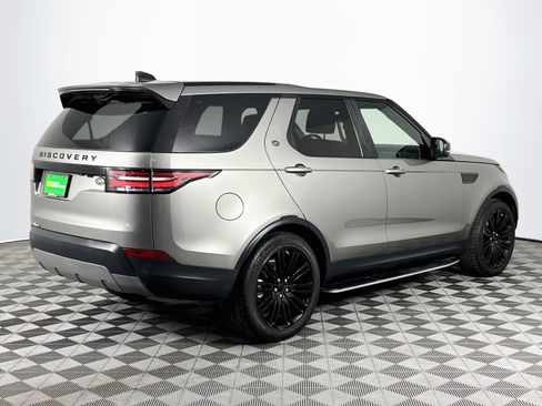 Used 2017 Land Rover Discovery First Edition AWD/4WD image 8