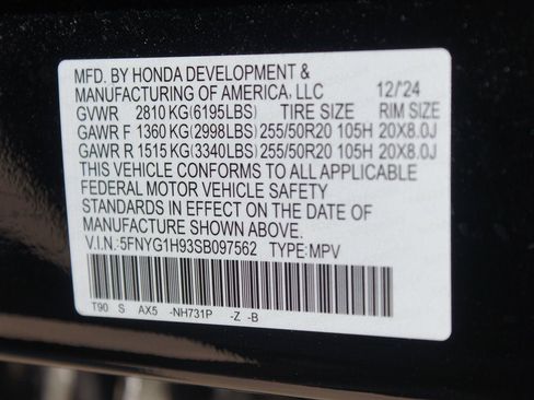 Used 2025 Honda Pilot Black Edition image 29