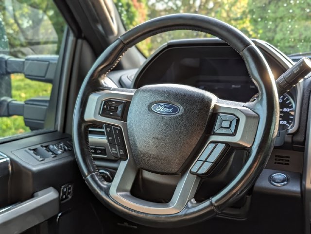 Used 2021 Ford F250 4x4 Crew Cab Super Duty image 15