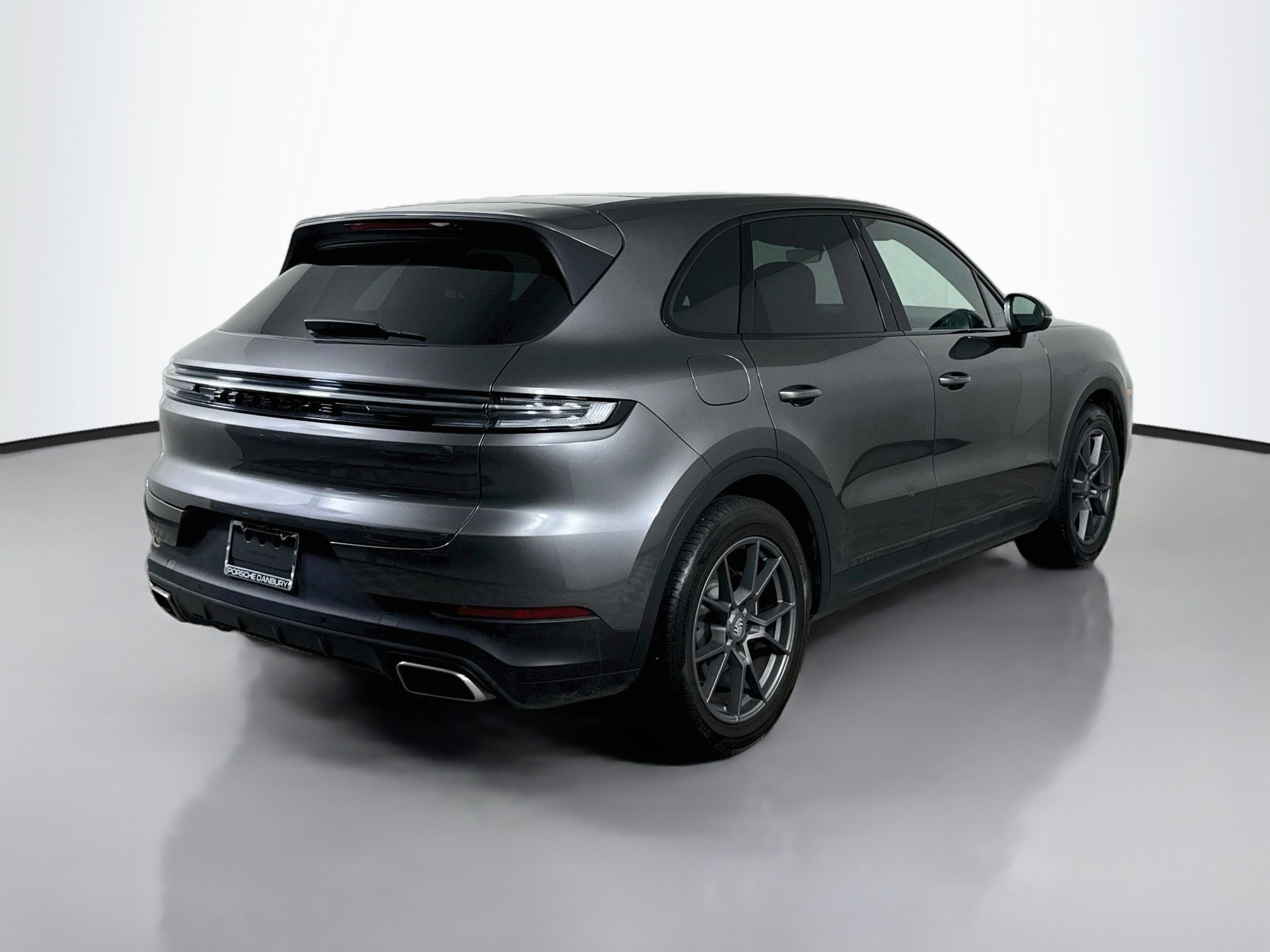 Certified 2024 Porsche Cayenne AWD/4WD image 9