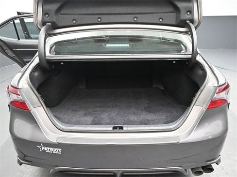 Used 2024 Toyota Camry SE image 19