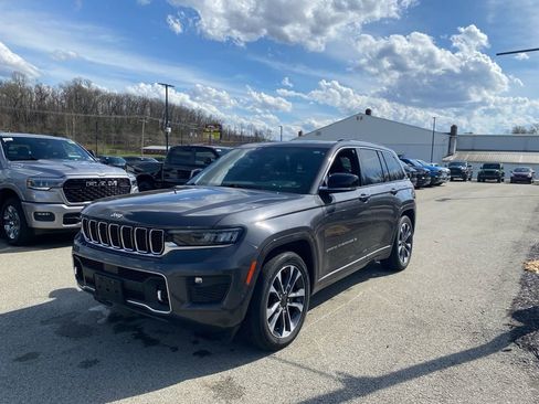 Used 2022 Jeep Grand Cherokee Overland image 4