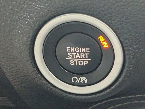 Used 2018 Dodge Challenger SXT w/ Blacktop Package image 32