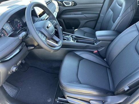 New 2026 Jeep Compass Latitude AWD/4WD image 21