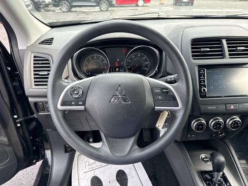 Used 2024 Mitsubishi Outlander Sport ES AWD/4WD image 13
