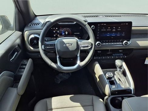 New 2026 Chevrolet Colorado ZR2 AWD/4WD image 11