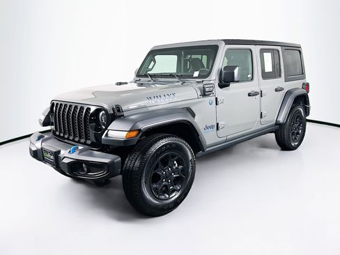 Used 2023 Jeep Wrangler Unlimited w/ 8.4" Radio Group AWD/4WD image 3