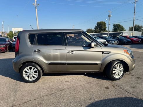 Used 2013 Kia Soul EV image 2