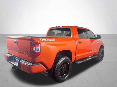 Used 2017 Toyota Tundra SR5 image 6