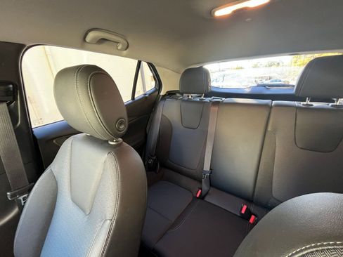 Used 2025 Buick Encore GX Preferred image 35