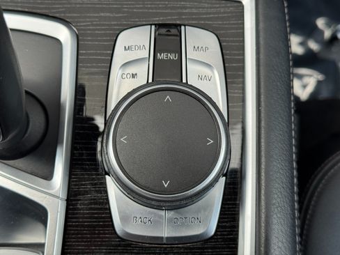 Used 2019 BMW 740i RWD image 34