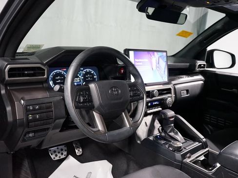 Certified 2025 Toyota Tacoma TRD Sport AWD/4WD image 12