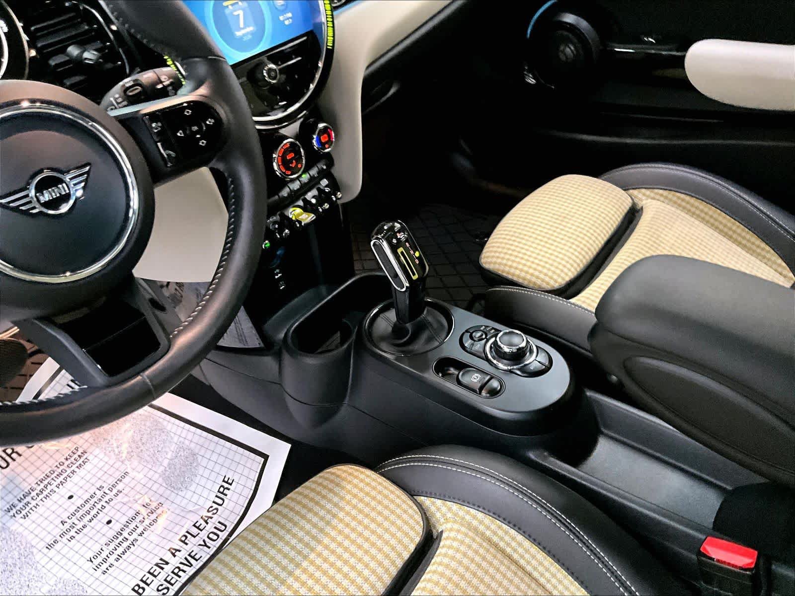 Used 2024 MINI Cooper SE FWD image 21
