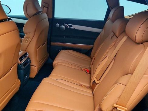 Used 2025 Genesis GV80 3.5T Advanced image 22