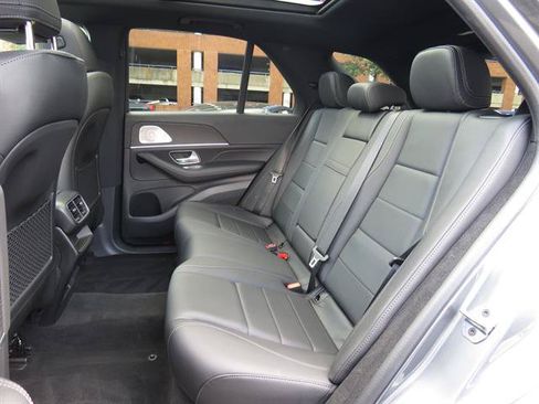Used 2025 Mercedes-Benz GLE 450e 4MATIC w/ Driver Assistance Package image 22