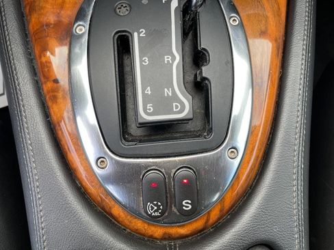 Used 2005 Jaguar XK8 Convertible image 26