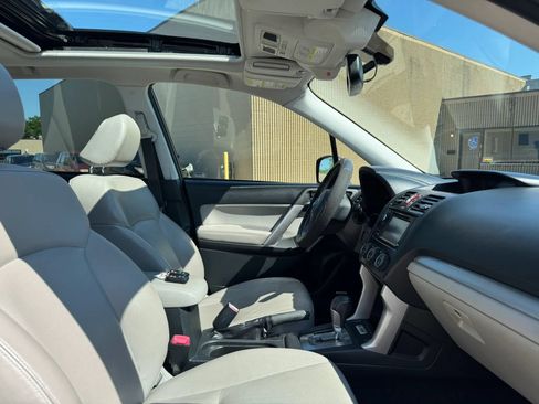 Used 2014 Subaru Forester 2.5i Touring AWD/4WD image 26
