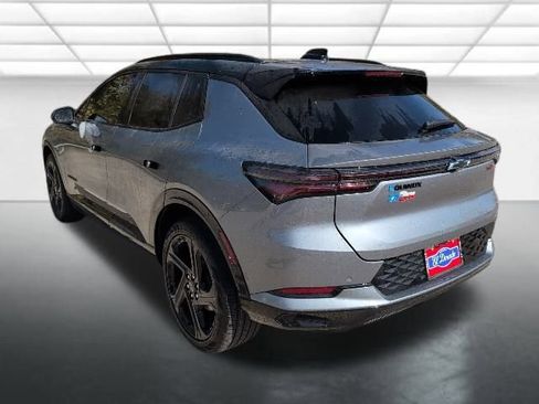 New 2026 Chevrolet Equinox EV RS image 2