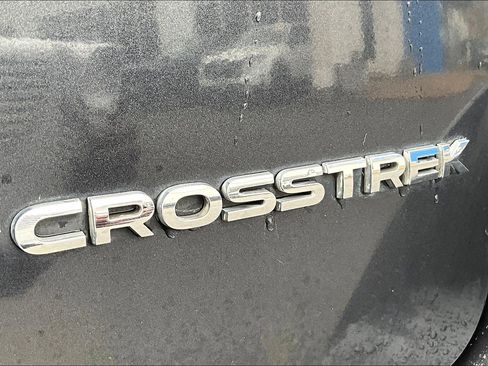 Used 2018 Subaru Crosstrek 2.0i Limited image 32
