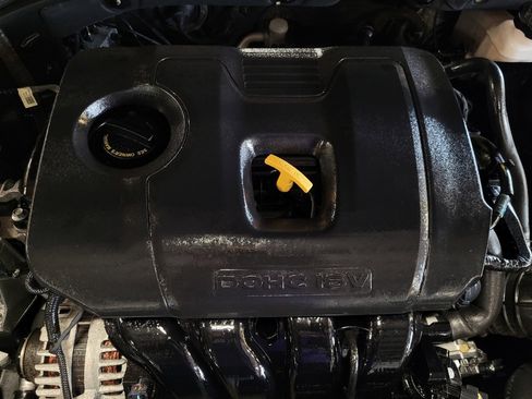 Used 2019 Hyundai Elantra Value Edition w/ Cargo Package image 30