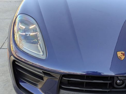 New 2026 Porsche Macan image 12