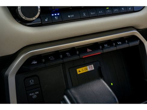 Used 2023 Toyota Tundra Capstone AWD/4WD image 25