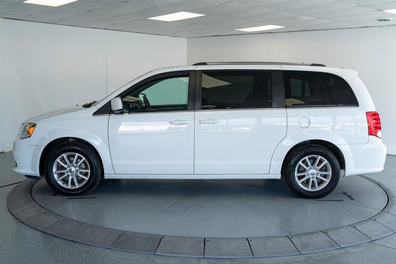Used 2019 Dodge Grand Caravan SXT FWD image 4