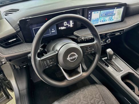 Used 2025 Nissan Kicks SV AWD/4WD image 21