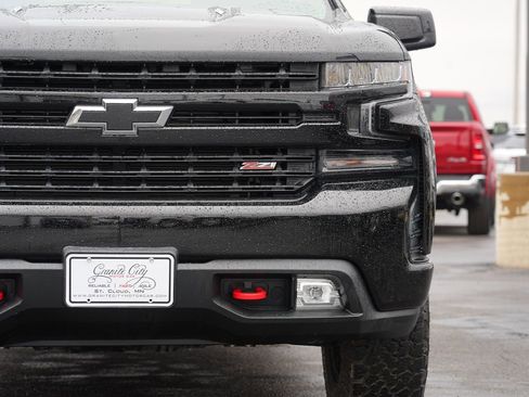 Used 2021 Chevrolet Silverado 1500 LT Trail Boss w/ LPO, Dark Essentials Package AWD/4WD image 9