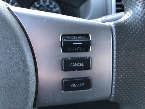 Used 2021 Nissan Frontier SV image 14