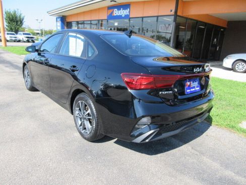 Used 2024 Kia Forte LXS image 3