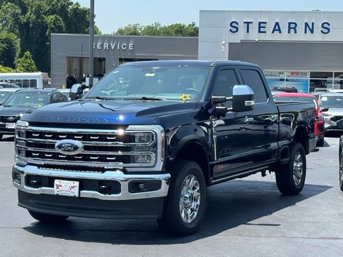 New 2025 Ford F250 Lariat w/ Lariat Ultimate Package image 2