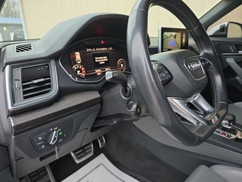 Used 2018 Audi SQ5 Premium Plus w/ Navigation Package AWD/4WD image 18