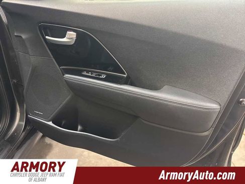 Used 2022 Kia Niro EX w/ Cold Weather Package image 36