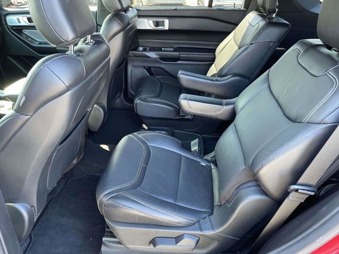 Used 2020 Ford Explorer ST w/ Premium Technology Package image 9