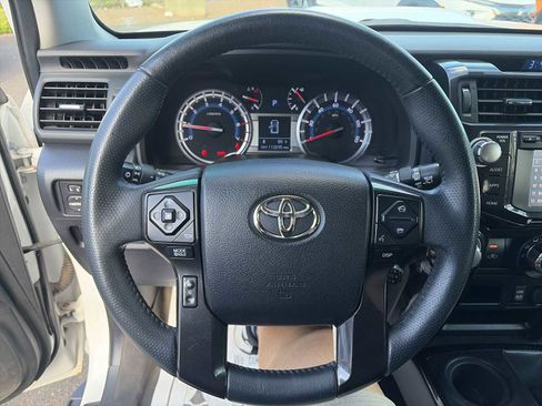 Used 2019 Toyota 4Runner 4WD image 11