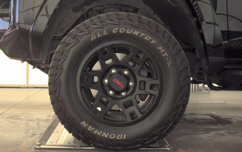 Used 2018 Toyota 4Runner TRD Pro AWD/4WD image 8