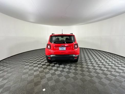 Certified 2019 Jeep Renegade Sport w/ Sport Appearance Group AWD/4WD image 7