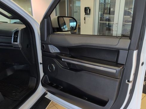 Used 2018 Ford Expedition XLT w/ Equipment Group 202A image 61