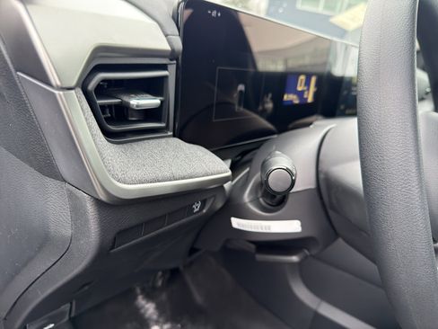 New 2026 Nissan Kicks S image 13