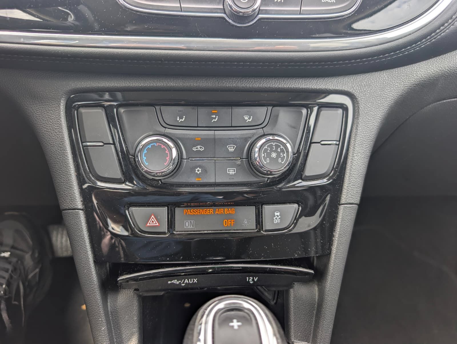 Used 2019 Buick Encore Preferred FWD image 25