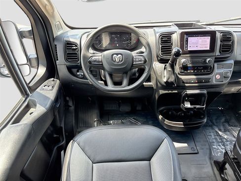 Used 2025 RAM ProMaster 2500 w/ Convenience Group FWD image 20