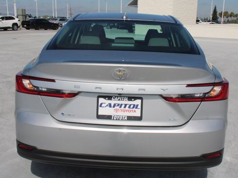 Certified 2026 Toyota Camry LE w/ Convenience Package image 4