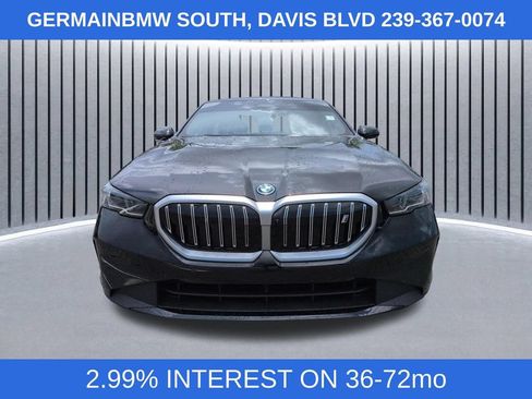 Used 2024 BMW i5 eDrive40i w/ Premium Package RWD image 10