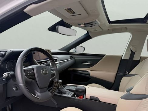 Used 2021 Lexus ES 250 w/ Premium Package image 13