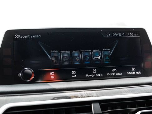Used 2017 BMW 750i RWD image 37