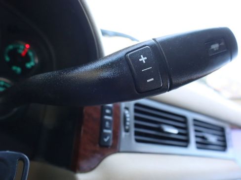 Used 2008 GMC Sierra 2500 SLT w/ Convenience Package image 32