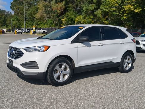 Used 2020 Ford Edge SE image 10
