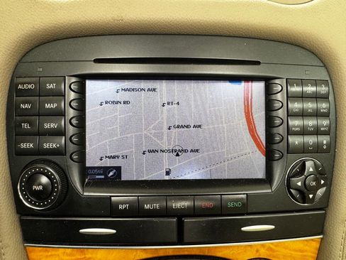 Used 2007 Mercedes-Benz SL 550 image 26