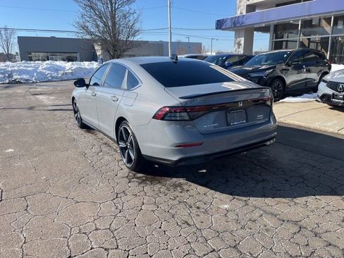 Used 2025 Honda Accord Sport image 12